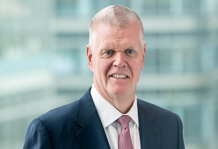 HSBC Overhaul Architect Chief Quinn, Announces Surprise Retirement